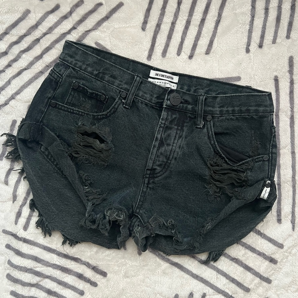 One Teaspoon Bandits Black Denim Shorts Distressed from Revolve size medium 28